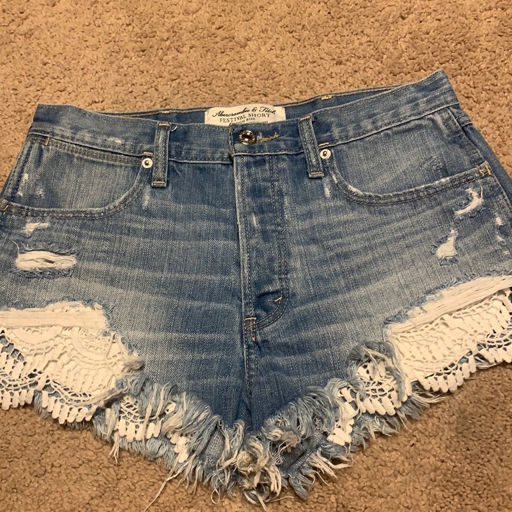 Abercrombie and Fitch festival shorts